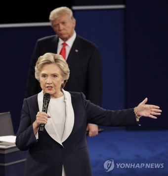 <美대선 TV토론> 90분 내내 진흙탕 싸움, 美언론 