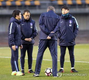 '동아시아 정상으로 가자!' 신태용號, 울산서 담금질 돌입(종합) | 연합뉴스