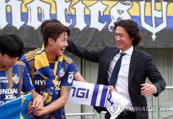 '10년마다 대운' 홍명보, 2022년은 '17년 만의 울산 우승 감독' | 연합뉴스