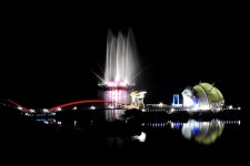 제천 청풍호 수경분수 가동…162ｍ 높이 분수 쇼 | 연합뉴스