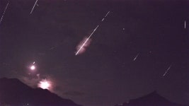 관측 최적기 이틀 넘겨 쏟아진 페르세우스 유성우…이례적 현상 | 연합뉴스