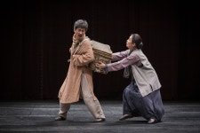 안방 1열에서 보는 국립극단 연극들…조씨고아 세인트 조앤 | 연합뉴스