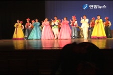 북한 평양예술단 베트남 공연 성황 | 연합뉴스