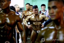 ′탄탄한 근육질 몸매′... 미얀마에서 열린 제16회 동남아시아 보디빌딩 선수권대회 | 연합뉴스