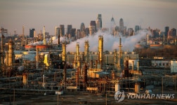 美동부 최대 필라델피아 정유시설서 화재…휘발유 가격 변수 | 연합뉴스