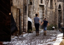 이탈리아 중부 마르케에 420㎜ 물폭탄…7명 사망·3명 실종 | 연합뉴스