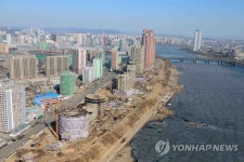 평양 대규모 주택단지 미래과학자거리 건설 현장 | 연합뉴스