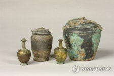 보물 지정 예고된 갈항사지 사리장엄구 | 연합뉴스