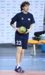 훈련하는 김온아 | 연합뉴스