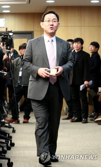 개혁보수신당 의원총회 참석하는 주호영 위원장 | 연합뉴스