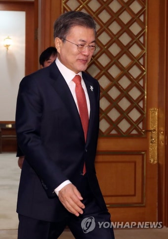 문 대통령, 신임대사 신임장 수여식 참석 | 연합뉴스