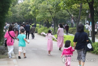 추석 연휴 마지막 날 전국 곳곳에 비…오후부터 찬 바람 | 연합뉴스