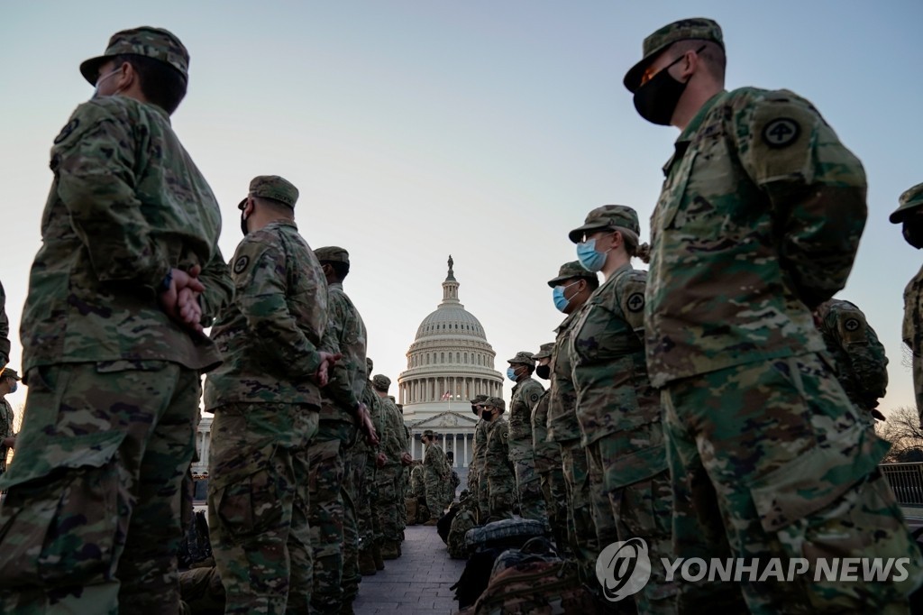 LA 시위 미국 정부와 충돌, LA 주위군 대거 투입 계획에 주지사들 비난