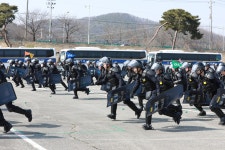 경기남부경찰 기동대, 에버랜드서 집중훈련 성과보고회 | 연합뉴스