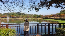 창녕군, 명덕저수지 수변 산책로 정비 완료 | 연합뉴스