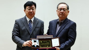 '서울의 봄' 정선엽 병장…47년 만에 조선대 명예 졸업 | 연합뉴스