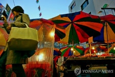 청계천·대학로 파라솔 식당 허용…푸드트럭 활성화 | 연합뉴스