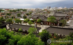 전주 한옥마을 관광객 300만명 돌파 | 연합뉴스
