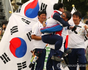 <아시안게임> 양궁 김성훈 감독 '허드렛일 리더십' | 연합뉴스