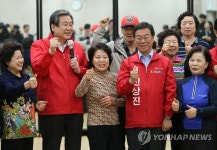 첫날 성남중원 찾은 새누리당 | 연합뉴스