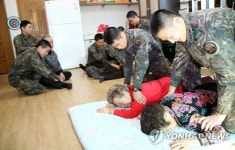 3공병여단 장병들 설 앞두고 효 실천 봉사활동 | 연합뉴스