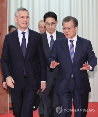 문 대통령, 나토 사무총장 접견 | 연합뉴스
