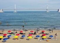 광안리의 여름 | 연합뉴스
