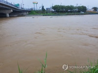 폭우에 불어난 세종시 조천 | 연합뉴스