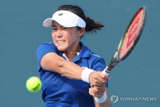 주린 상대하는 한나래 | 연합뉴스