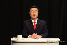 발언하는 김승욱 후보 | 연합뉴스