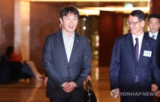 이복현 밸류업, 부동산→자본시장 위해 일관되게 추진해야 | 연합뉴스