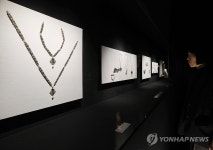 디 아트 오브 주얼리: 고혹적인 보석, 매혹의 시간' 전시회 | 연합뉴스