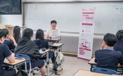 LG전자 임직원들, 경남 지역 고등학교 찾아 진로 멘토링 | 연합뉴스
