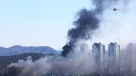 한국타이어 대전공장 2공장 전소…초진 완료 | 연합뉴스