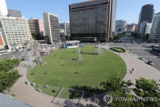 거리두기 해제에 서울광장도 문화공간으로…선별검사소 철거 | 연합뉴스