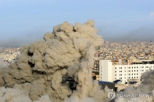 이스라엘, 레바논 200곳 맹폭…한달 만에 베이루트 시내 공습 | 연합뉴스