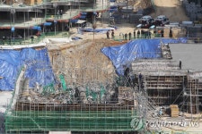 부산 아파트 신축 공사장서 매몰사고(2보) | 연합뉴스