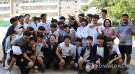 문래중 방문한 서울시교육감 | 연합뉴스