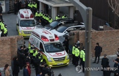 펜션사고 3명 시신 신촌세브란스로 운구…조용히 가족장으로(종합) | 연합뉴스