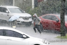 전남 곡성 옥과 82㎜ 국지성 호우…지난해 수해 피해지역 긴장 | 연합뉴스