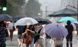 김천 등 경북 3곳 호우주의보…영주 등 6곳 호우주의보 유지 | 연합뉴스