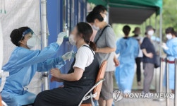 계속되는 코로나19 검사 | 연합뉴스