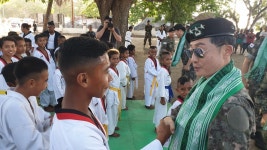 동티모르 20년 만에 다시 찾은 상록수 부대…눈빛으로 통해 | 연합뉴스