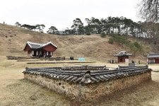 영월군, 장릉 생명의 숲에 맨발 걷기 어싱길 300ｍ 조성 | 연합뉴스