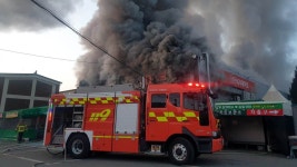 진천 대형 식자재마트서 불…5억9천만원 피해 | 연합뉴스