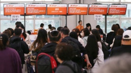 제주공항 준태풍급 돌풍으로 항공편 무더기 결항 | 연합뉴스