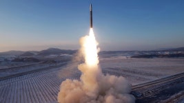 북한, 보름 만에 동해상으로 탄도미사일 발사 | 연합뉴스