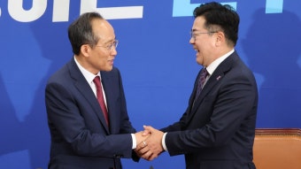 '황우여 비대위' 공식 출범…여야 원내대표 신경전 | 연합뉴스