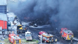 [제보23] 화성 아리셀 인근 잉크공장 불…3시간 30분 만에 완진 外 | 연합뉴스