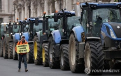 영국 농민 수천명, 런던서 농장 상속세 항의 시위 | 연합뉴스